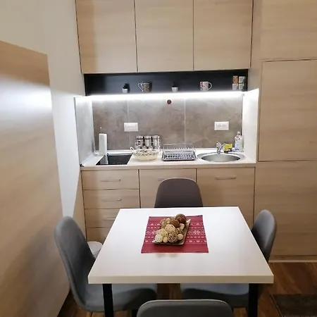 President Kop S9, S3 & A102 アパート *